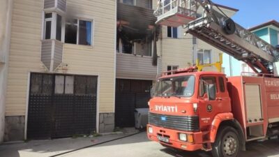 KÜTAHYA'DA EV YANGINI KORKUTTU