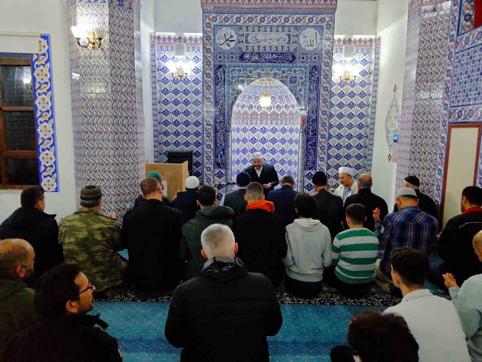 Merkez İmam-ı Azam Camii’nde sahur programı