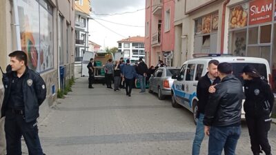 POMPALI TÜFEKLİ BERBER DÜKKANINI BASAN 80 YAŞINDAKİ DEDE, BERBER VE