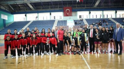 SALON FUTBOLUNDA DPÜ’DEN İKİ ŞAMPİYONLUK