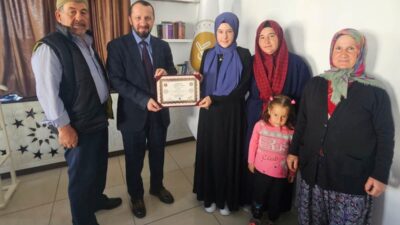 SİMAV’DA 3 KIZ ÖĞRENCİ HAFIZ OLDU