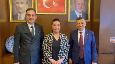 SİMAV’IN İLK KADIN BELEDİYE BAŞKANI GÖREVE BAŞLADI