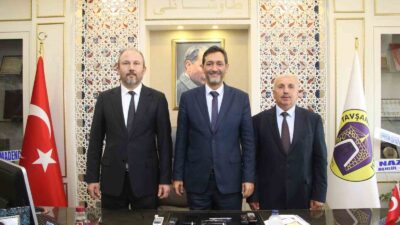 TAVŞANLI'DA AZİZ SOLMAZ VE İRFAN GÜLEÇ BELEDİYE BAŞKAN YARDIMCISI