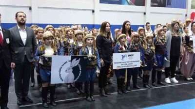 TAVŞANLI'DA KULÜPLER ARASI HALK OYUNLARI BİRİNCİLİĞİ GERÇEKLEŞTİ