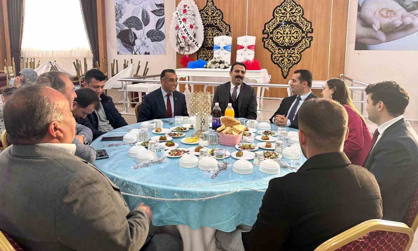 ALTINTAŞ KAYMAKAMI BOZOĞLAN’A VEDA YEMEĞİ