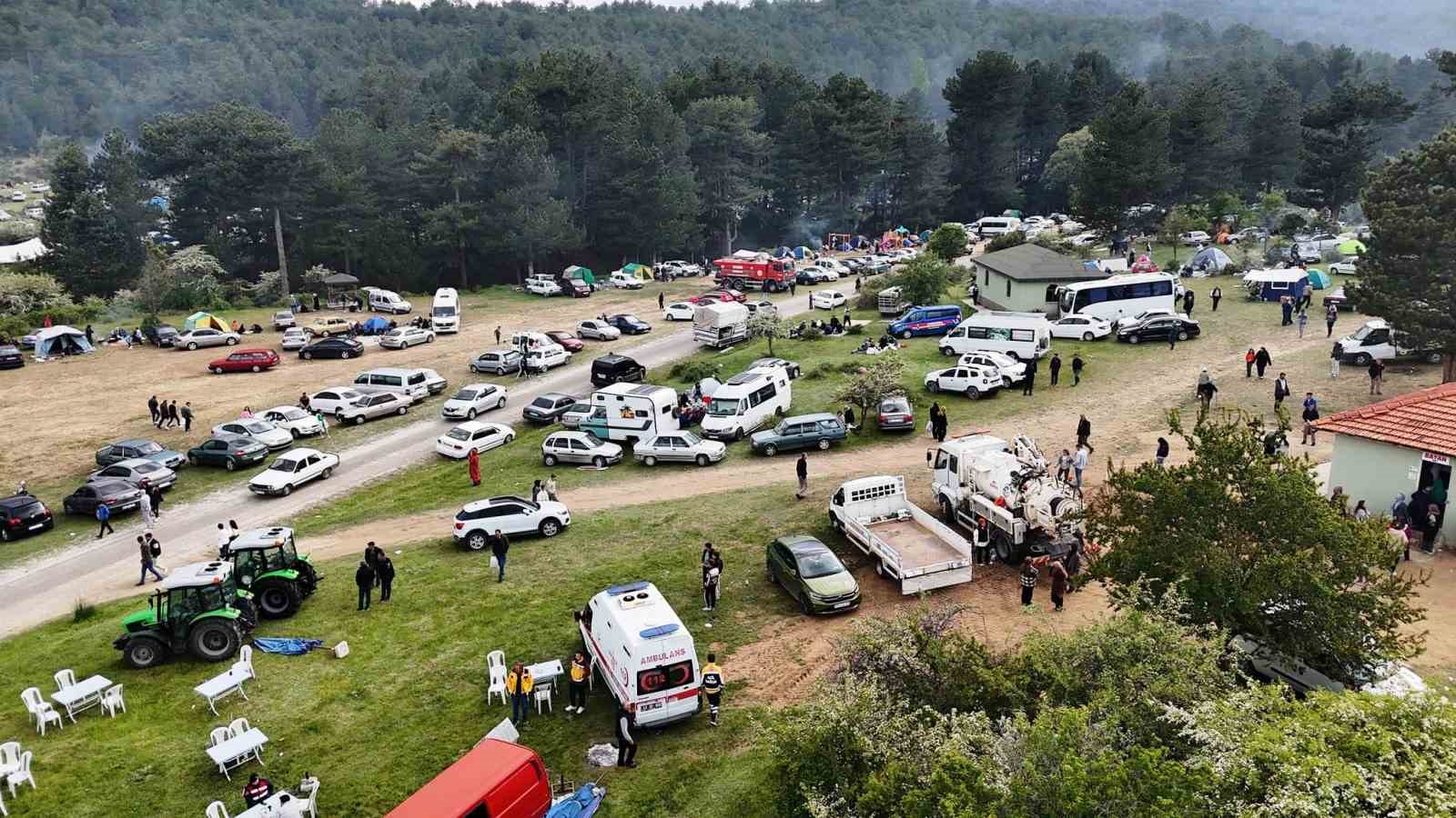 EMET TAHTALI’DAKİ HIDRELLEZ ŞENLİĞİNE YOĞUN KATILIM