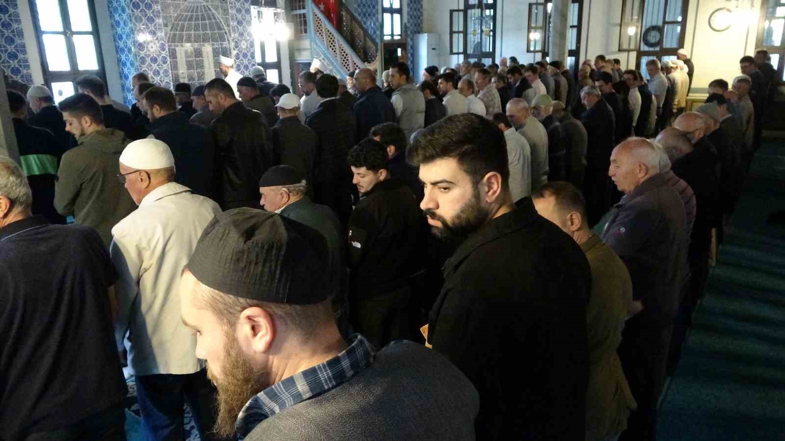 GAZZE'DE İSRAİL'İN SİHA SALDIRISI SONUCU ŞEHİT EDİLEN 4 KIZ KARDEŞ