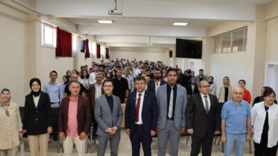 GEDİZ’DE BAŞKAN AKEL KARİYER GÜNLERİNİN KONUĞU OLDU