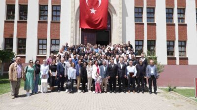 KÜTAHYA DUMLUPINAR ÜNİVERSİTESİ (DPÜ) MEZUNLARI, BU YIL İKİNCİ KEZ BİR