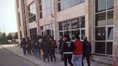 KÜTAHYA VE KONYA’DA FETÖ/PDY ÖĞRENCİ YAPILANMASINA OPERASYON: 15 GÖZALTI