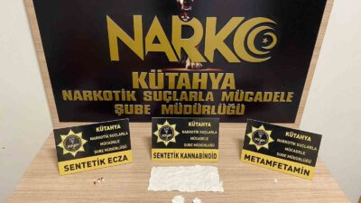 KÜTAHYA’DA OTOBÜS YOLCUSUNUN ÜZERİNDE UYUŞTURUCU ELE GEÇİRİLDİ