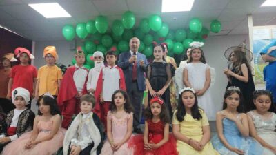 KÜTAHYA’DA “PAMUK PRENSES VE 8 CÜCELER" ADLI TİYATRO OYUNU SAHNELENDİ