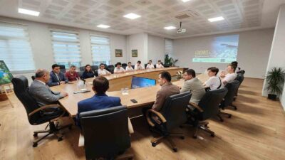 MÜDÜR BAŞYİĞİT, İSPANYA'DA STAJ EĞİTİMİ ALAN ÖĞRENCİLERİ KABUL ETTİ