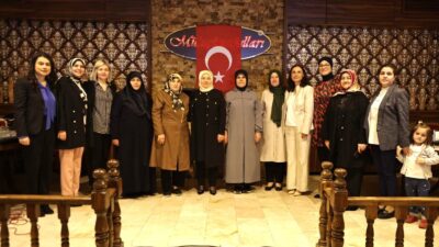 TUBA IŞIN VE EMİNE KAHVECİ ŞEHİT ANNELERİ İLE BİR ARAYA