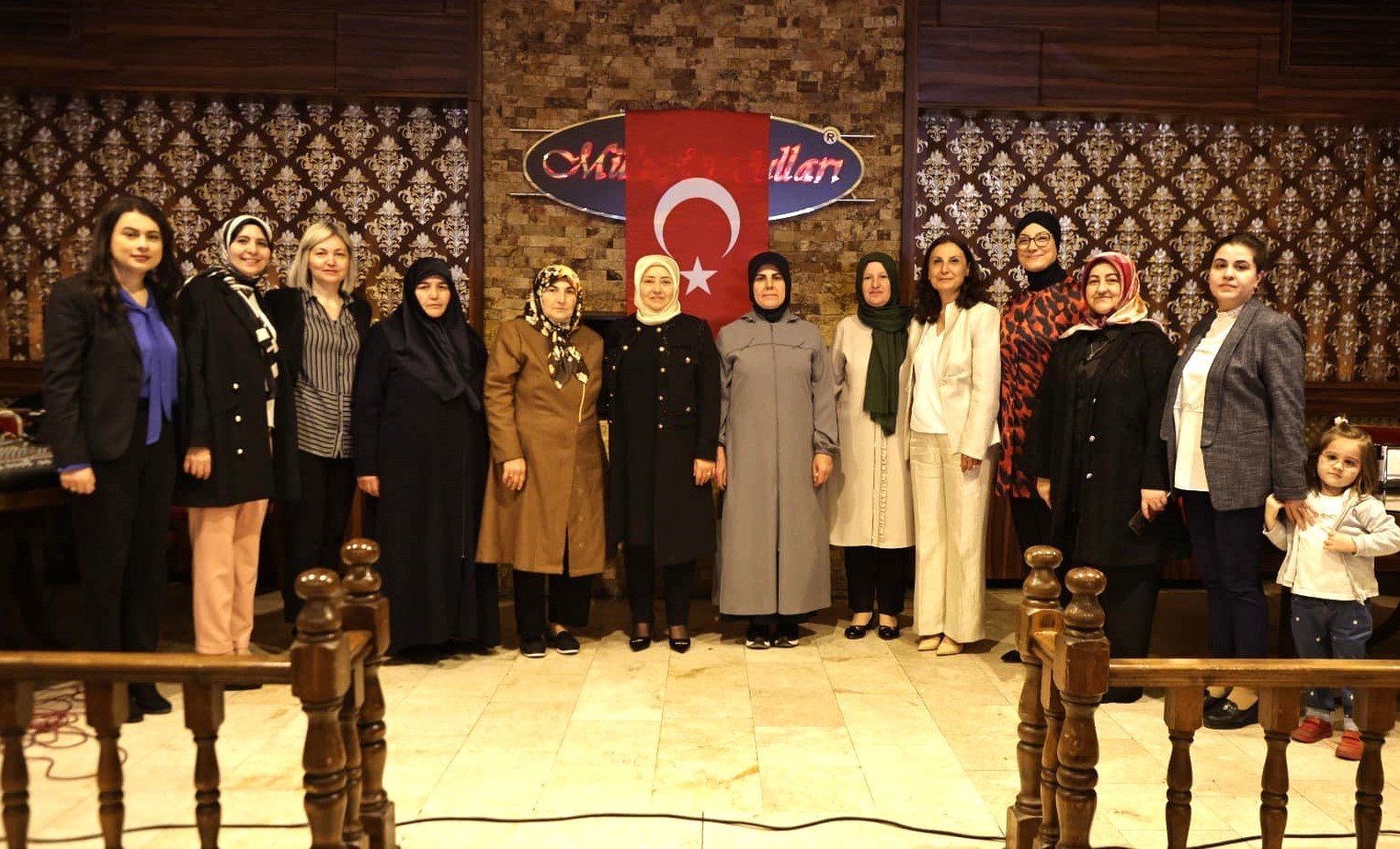 TUBA IŞIN VE EMİNE KAHVECİ ŞEHİT ANNELERİ İLE BİR ARAYA