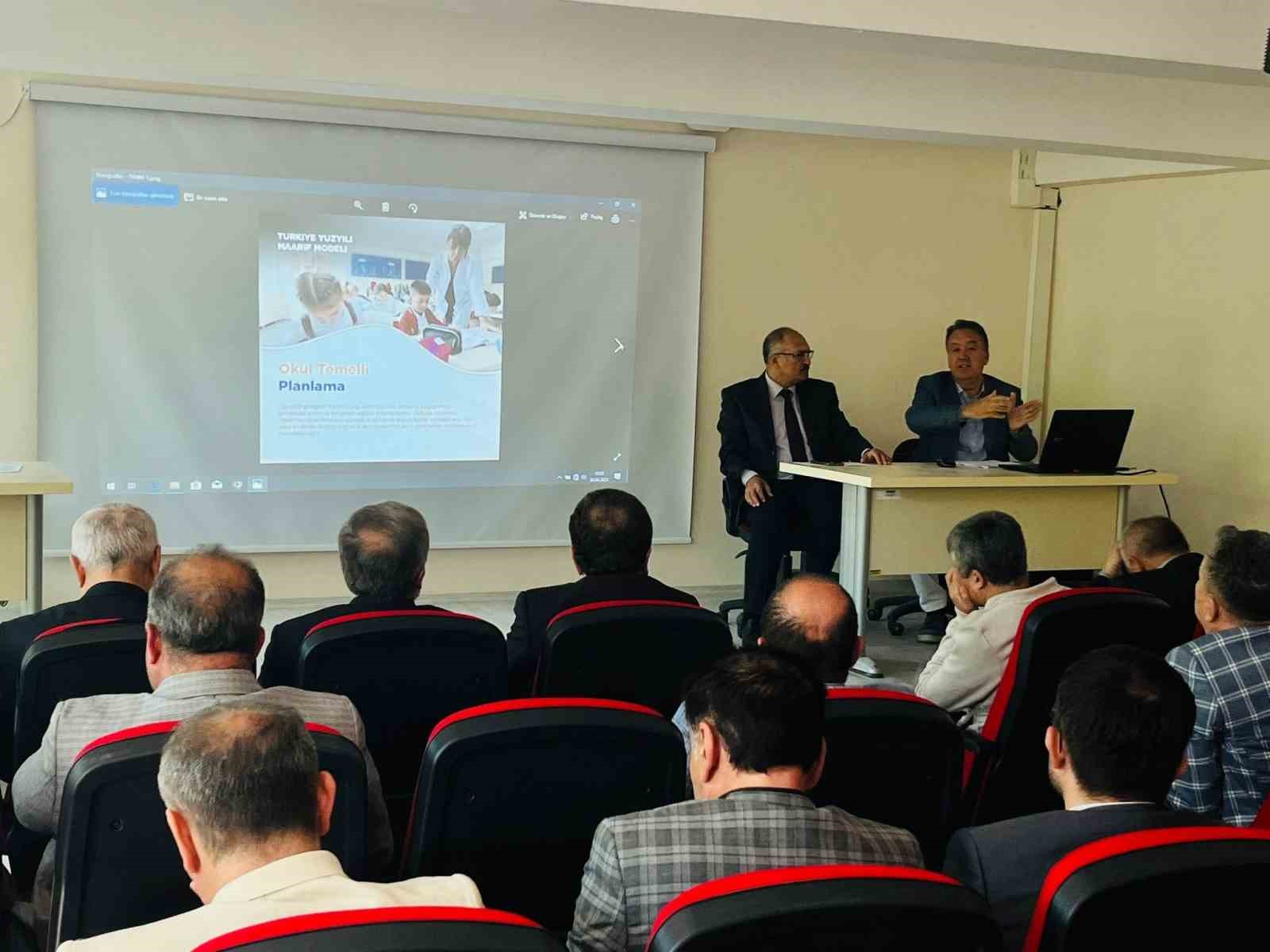 TÜRKİYE YÜZYILI MAARİF MODELİ “KÖKLERDEN GELECEĞE1 TANITIM TOPLANTISI