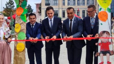 ALTINTAŞ’TA "KADIN EMEĞİ" TEMALI YILSONU SERGİSİ