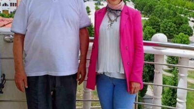 HAMZA ÜSTÜNKAYA'NIN ÖĞRENCİSİ ÖZLEM CAMKÖZ ÜNİVERSİTEYİ BİRİNCİLİKLE BİTİRDİ