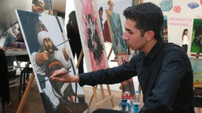 KÜTAHYA KILIÇASLAN ANADOLU LİSESİNDE YILSONU RESİM SERGİSİ