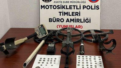 KÜTAHYA’DA 75 PARÇA TARİHİ ESER ELE GEÇİRİLDİ