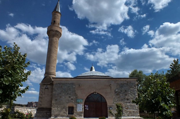 ALAADDİN KEYKUBAT CAMİİ'NİN BAKIMSIZLIĞI