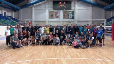 KÜTAHYA’DA KURUMLAR ARASI VOLEYBOL TURNUVASI