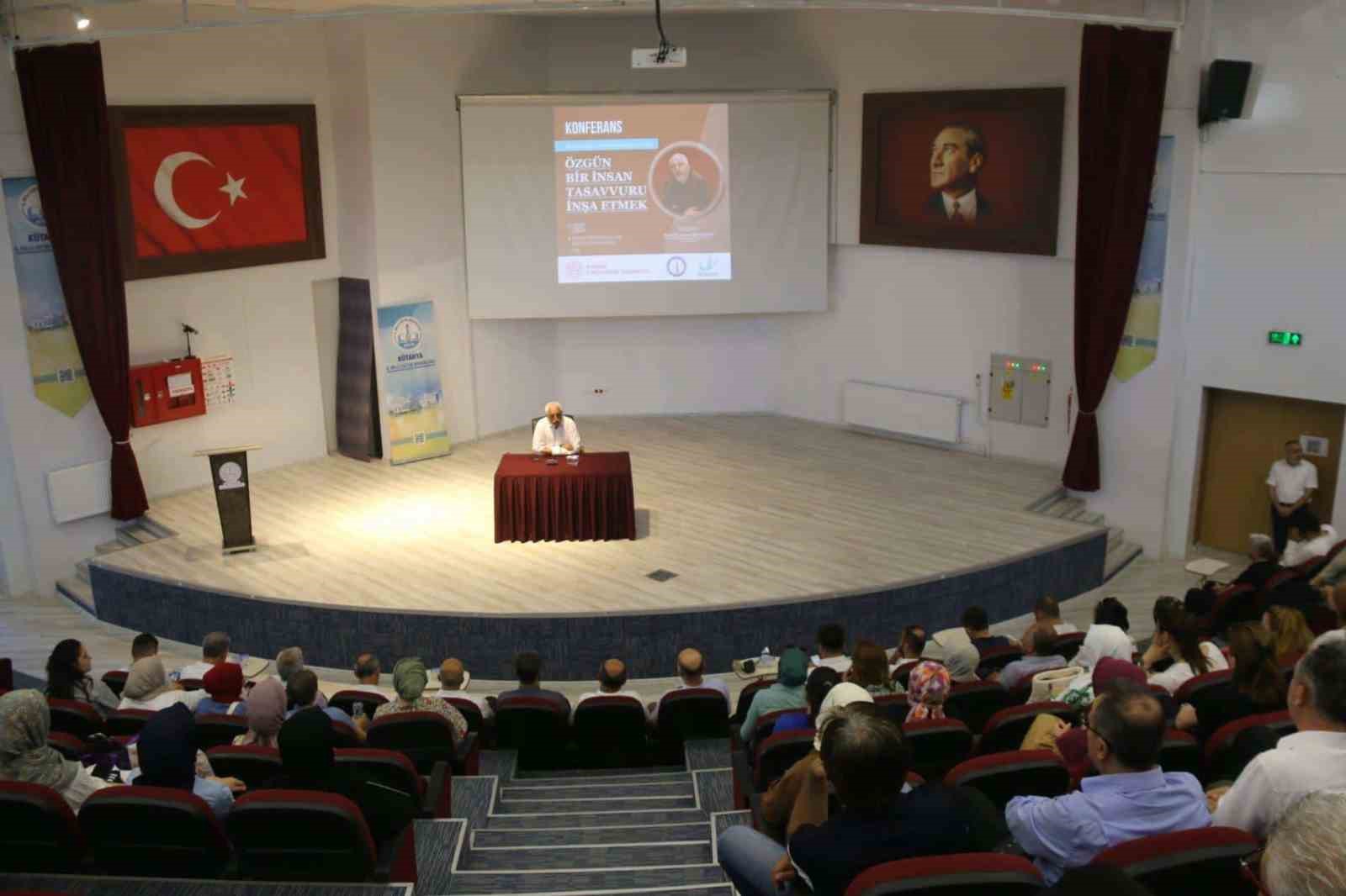 Kütahya’da “Modernliğin Dayatmaları Karşısında Özgün Bir İnsan Tasavvuru İnşa Etmek” konulu konferans