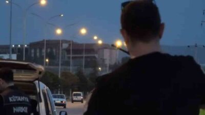 KÜTAHYA'NIN TAVŞANLI İLÇESİNDE UYGULAMA NOKTASINI FARK EDİP KAÇMAYA ÇALIŞAN 2