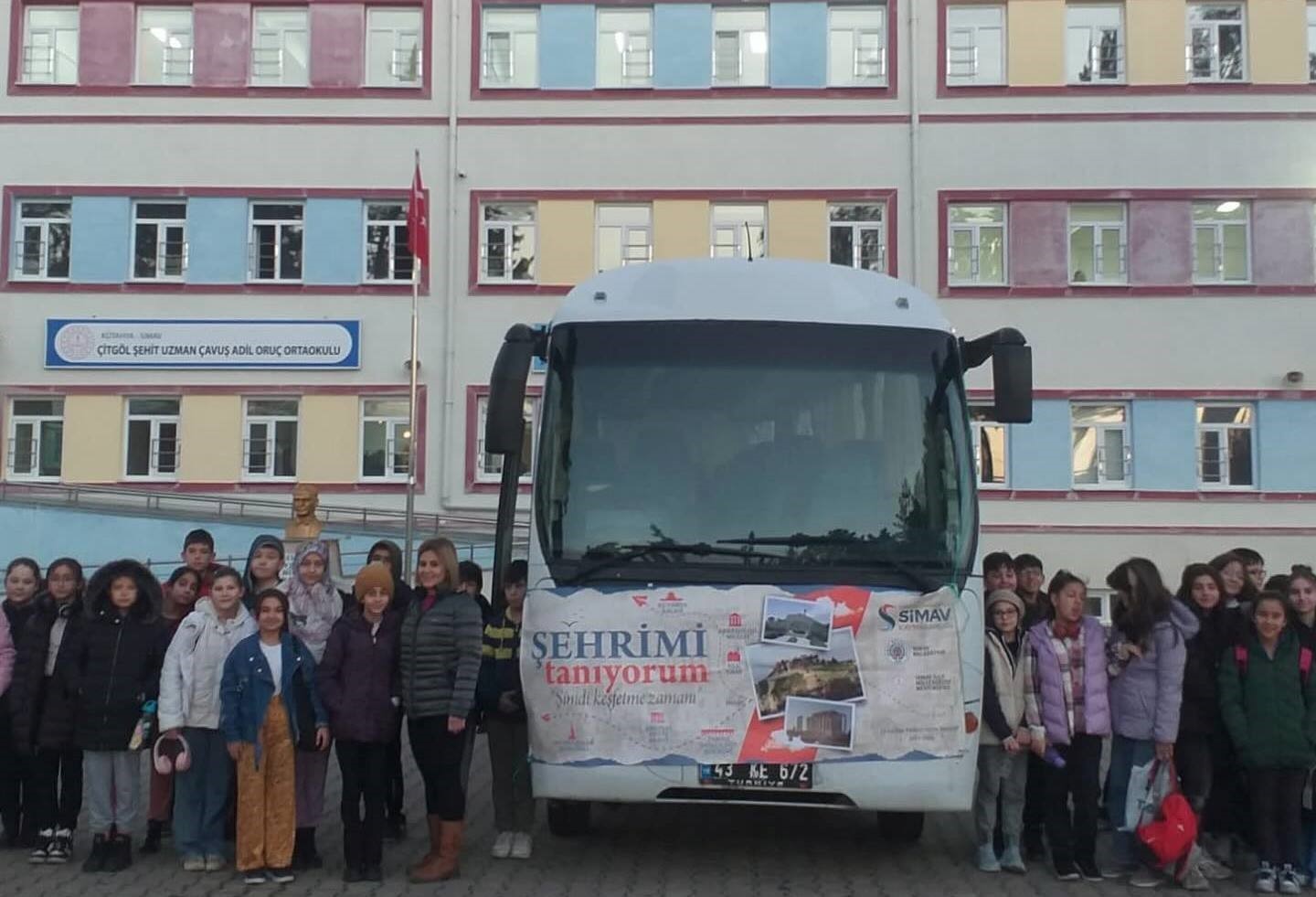 Simav’da 590 öğrenci Kütahya ve ilçelerindeki tarihi yerleri tanıdı