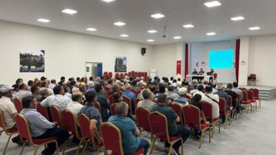 ÇAVDARHİSAR'DA ÇİFTÇİ BİLGİLENDİRME TOPLANTISI