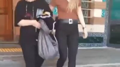 KÜTAHYA'DA POLİSİN DÜZENLEDİĞİ OPERASYONDA BÜYÜCÜLÜK YAPTIĞI İDDİASIYLA YAKALANAN ZANLI TUTUKLANDI.