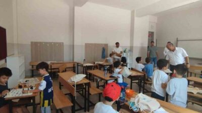 MÜDÜR BAŞYİĞİT, YAZ OKULU KURSLARINDAKİ ÖĞRENCİLERLE BİR ARAYA GELDİ