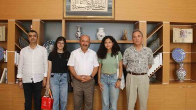 YKS TÜRKİYE 57'İNSİCİ DİLEK DURAN: "BAŞARIMI DÜZENLİ ÇALIŞMAYA BORÇLUYUM" 