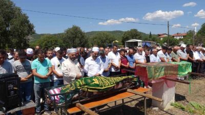 KÜTAHYA'NIN EMET İLÇESİNDE GEÇİRDİKLERİ TRAFİK KAZASINDA DÜĞÜN GÜNÜ HAYATINI KAYBEDEN