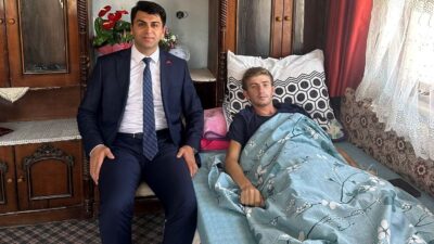 KAYMAKAM BAHAR’DAN PENÇE KİLİT HAREKATINDA YARALANAN ASKERE “GEÇMİŞ OLSUN” ZİYARETİ