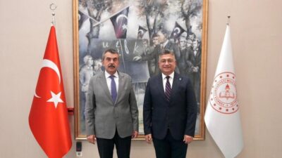 REKTÖR KIZILTOPRAK, MİLLÎ EĞİTİM BAKANI TEKİN İLE BİR ARAYA GELDİ