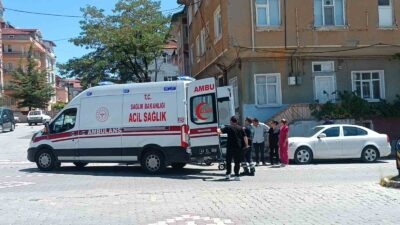 TAVŞANLI'DA MOTOSİKLET OTOMOBİLE ÇARPTI; 1 YARALI