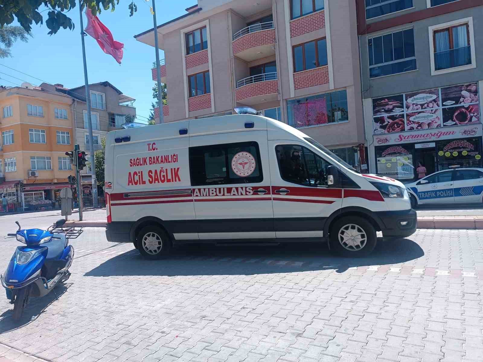 Tavşanlı’da trafik kazası 3 yaralı