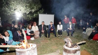 VALİ IŞIN, ZAFER KAMPI’NDA GENÇLERLE BİR ARAYA GELDİ