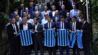 BELEDİYE KÜTAHYASPOR'A DESTEK İÇİN YEMEK DÜZENLENDİ