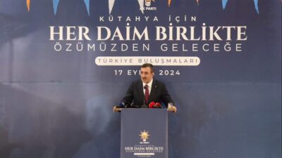 CUMHURBAŞKANI YARDIMCISI CEVDET YILMAZ, KÜTAHYA ZİYARETİNDE AK PARTİ İL TEŞKİLATIYLA