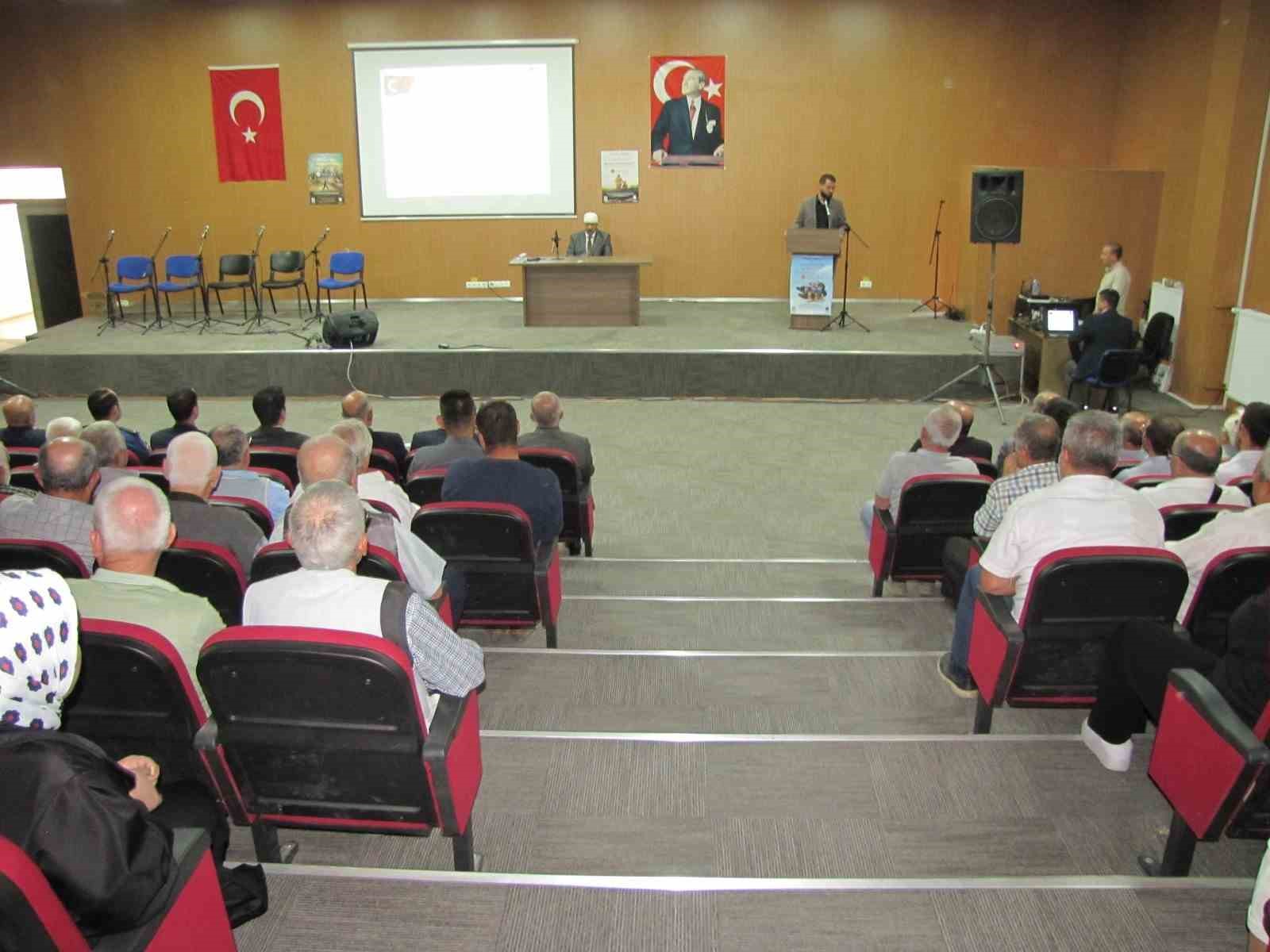 Hisarcık’ta “Peygamberimiz ve Şahsiyet İnşası” konulu konferans