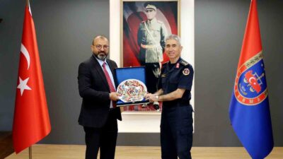 KÜTAHYA OSB YÖNETİMİNDEN ALBAY VEDAT KÜLTÜR'E 'HAYIRLI OLSUN' ZİYARETİ