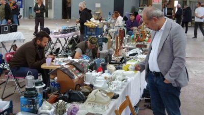 KÜTAHYA'DA 20'NCİ DEFA AÇILAN ANTİKA PAZARI'NI YAKLAŞIK 250 BİN KİŞİNİN