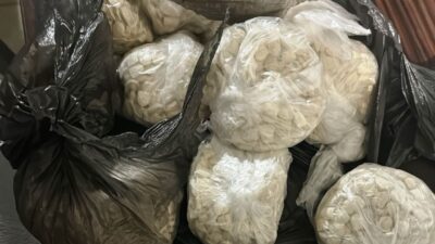 KÜTAHYA’DA ARACINDA UYUŞTURUCUYLA YAKALANAN ŞAHIS TUTUKLANDI