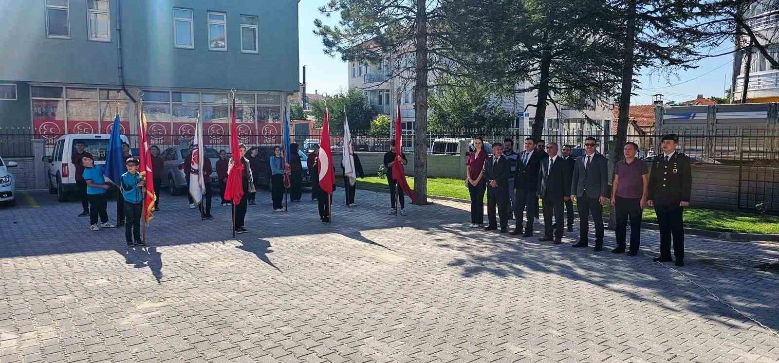 Kütahya’da okullar ve çevresinde güvenlik tedbirleri alındı, servis araçları denetlendi