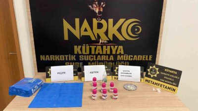 KÜTAHYA’DA OTOBÜSTE UYUŞTURUCU İLE YAKALANAN 2 YOLCU GÖZALTINA ALINDI