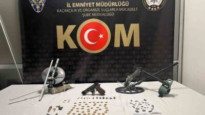 KÜTAHYA'DA KAÇAKÇILIK VE ORGANİZE SUÇLARLA MÜCADELE ŞUBE MÜDÜRLÜĞÜ EKİPLERİNCE İKİ