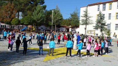 ÖNCE SABAH SPORU SONRA DERS HİSARCIK ATATÜRK İLKOKULU ÖĞRENCİLERİ GÜNE