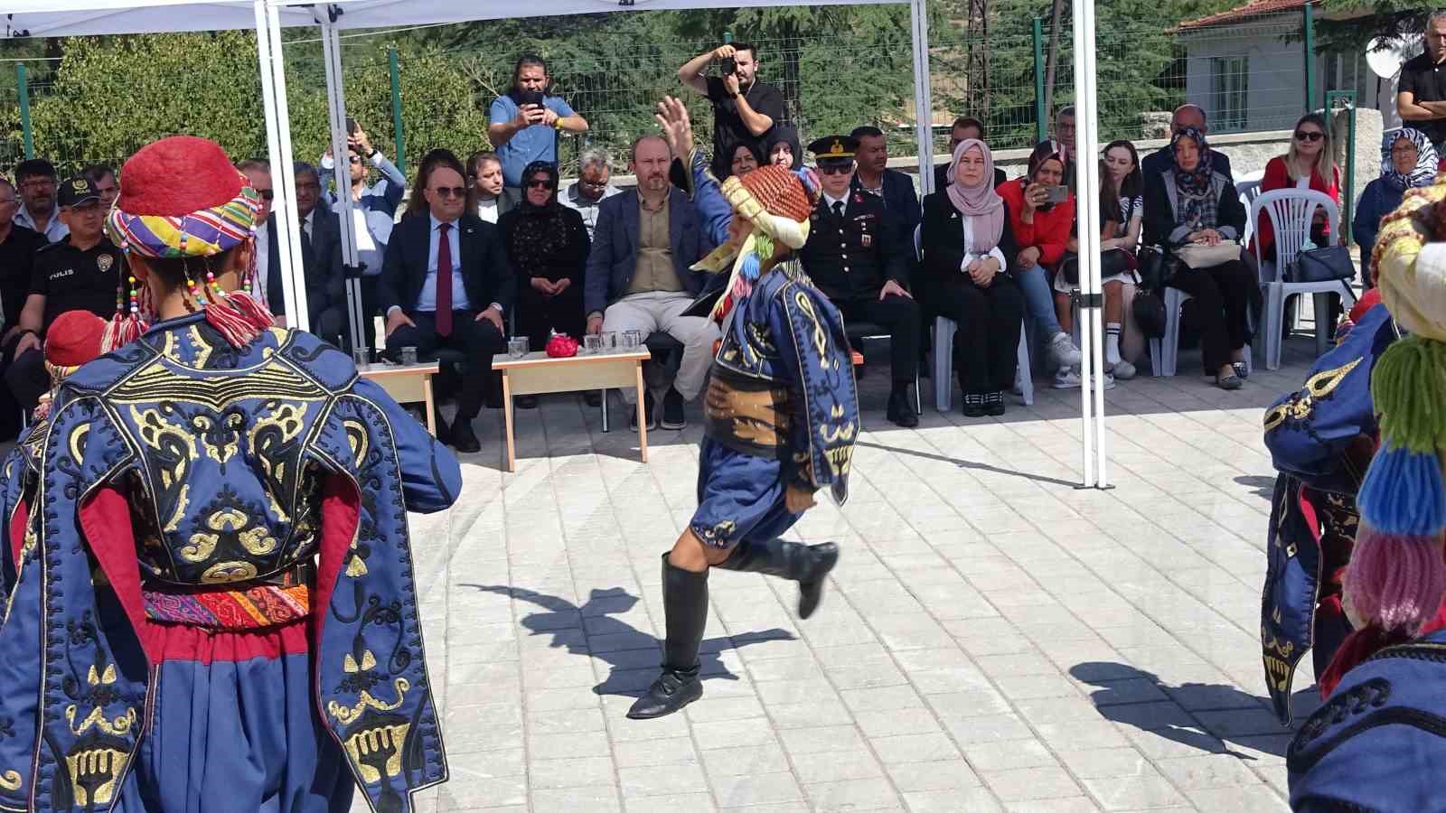 Tavşanlı’da İlköğretim Haftası kutlandı